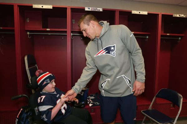 Gronk-Locker-Room-1024x752